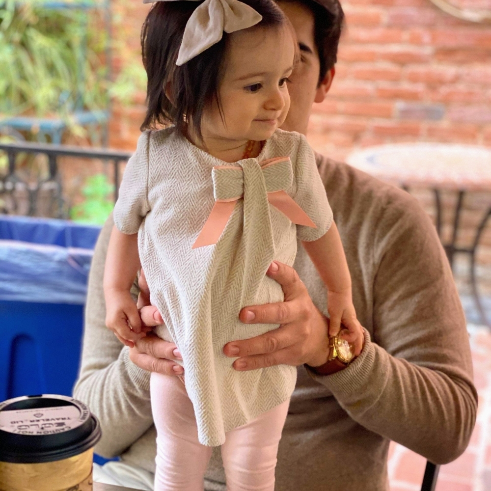 Tahari 3-6mo Comfy Big Bow 2 piece